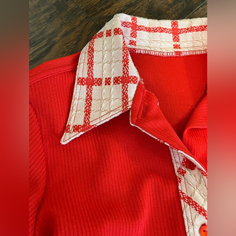 70’s Ribbed Poly Button Up Shirt - Picture 3 of 4